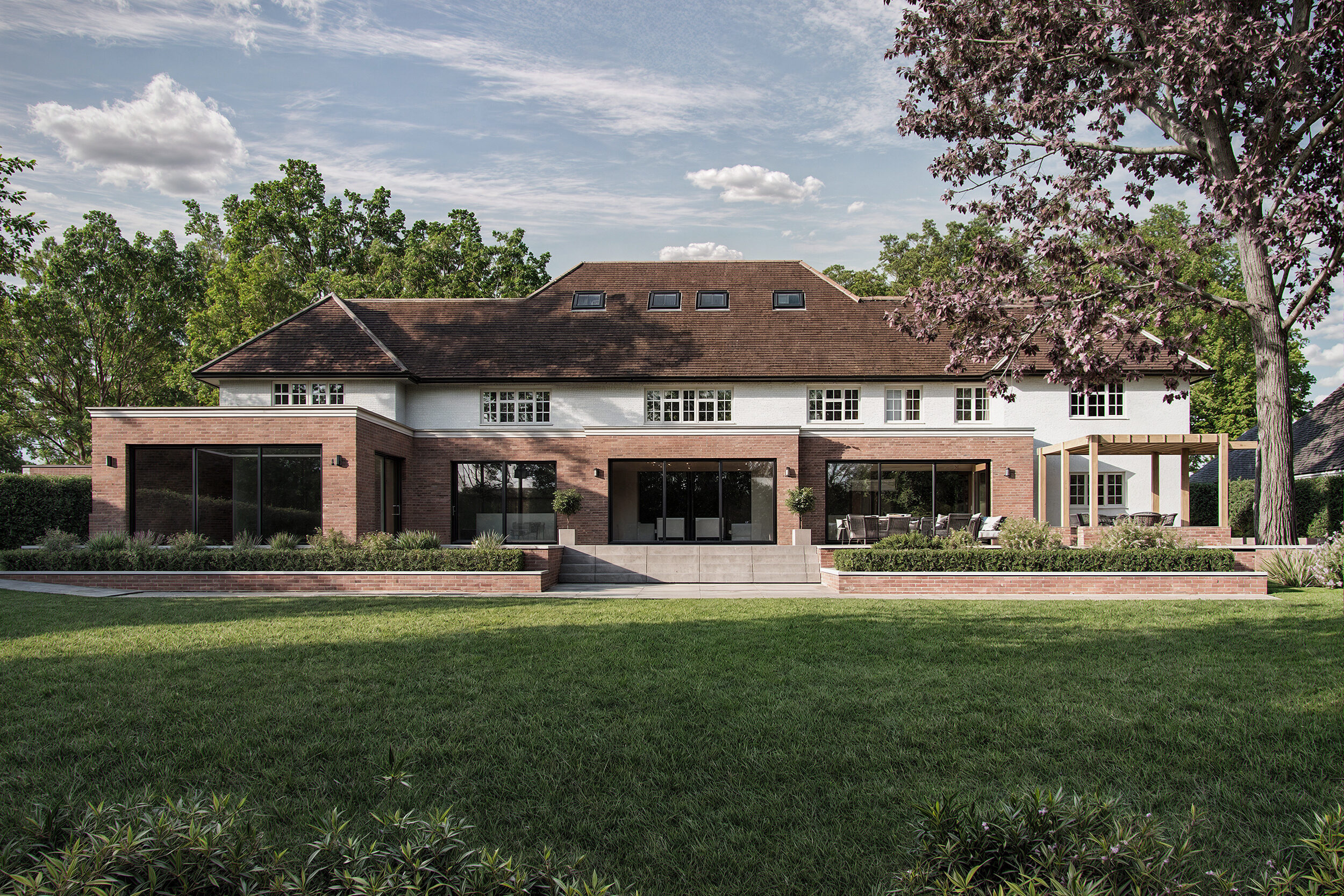 The Valley House: Designing a Contemporary Home Within a Conservation Area